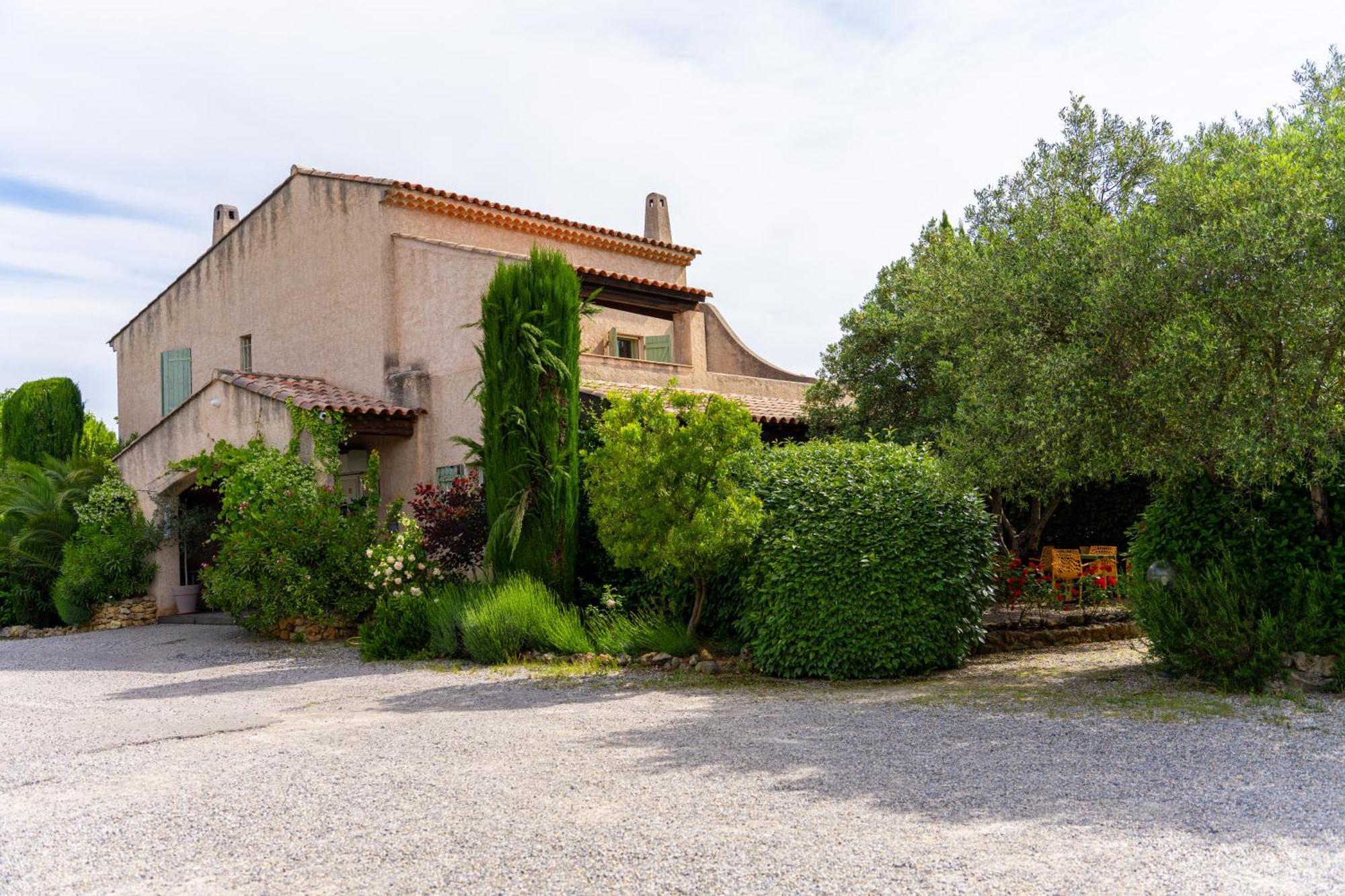 Hotel Les Oliviers Draguignan Buitenkant foto